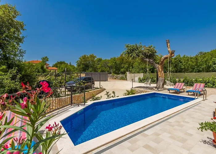 بيت للعطل House Jozi Gabonjin